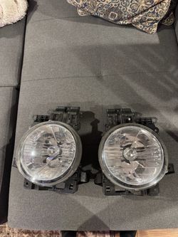 2014 Toyota FJ Cruiser OEM HEADLAMPS