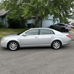2005 Toyota Avalon
