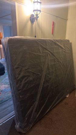 Queen size box spring