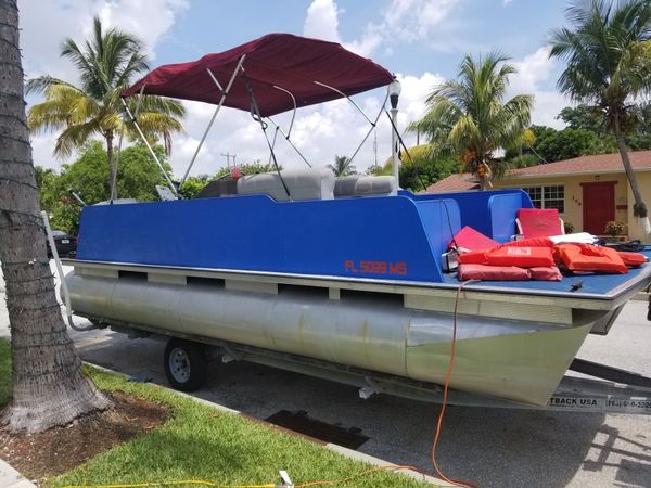 20 foot pontoon boat for Sale in West Palm Beach, FL - OfferUp 20 foot pontoon boat for Sale in West Palm Beach, FL - OfferUp