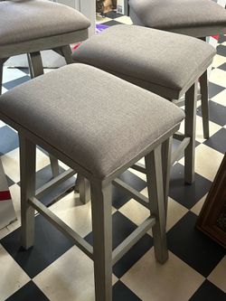 2 stools