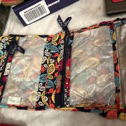 Make Up Case Vera Bradley 25 Dollars Bill Foe New 50 Dollars 