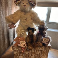 Collectible bears