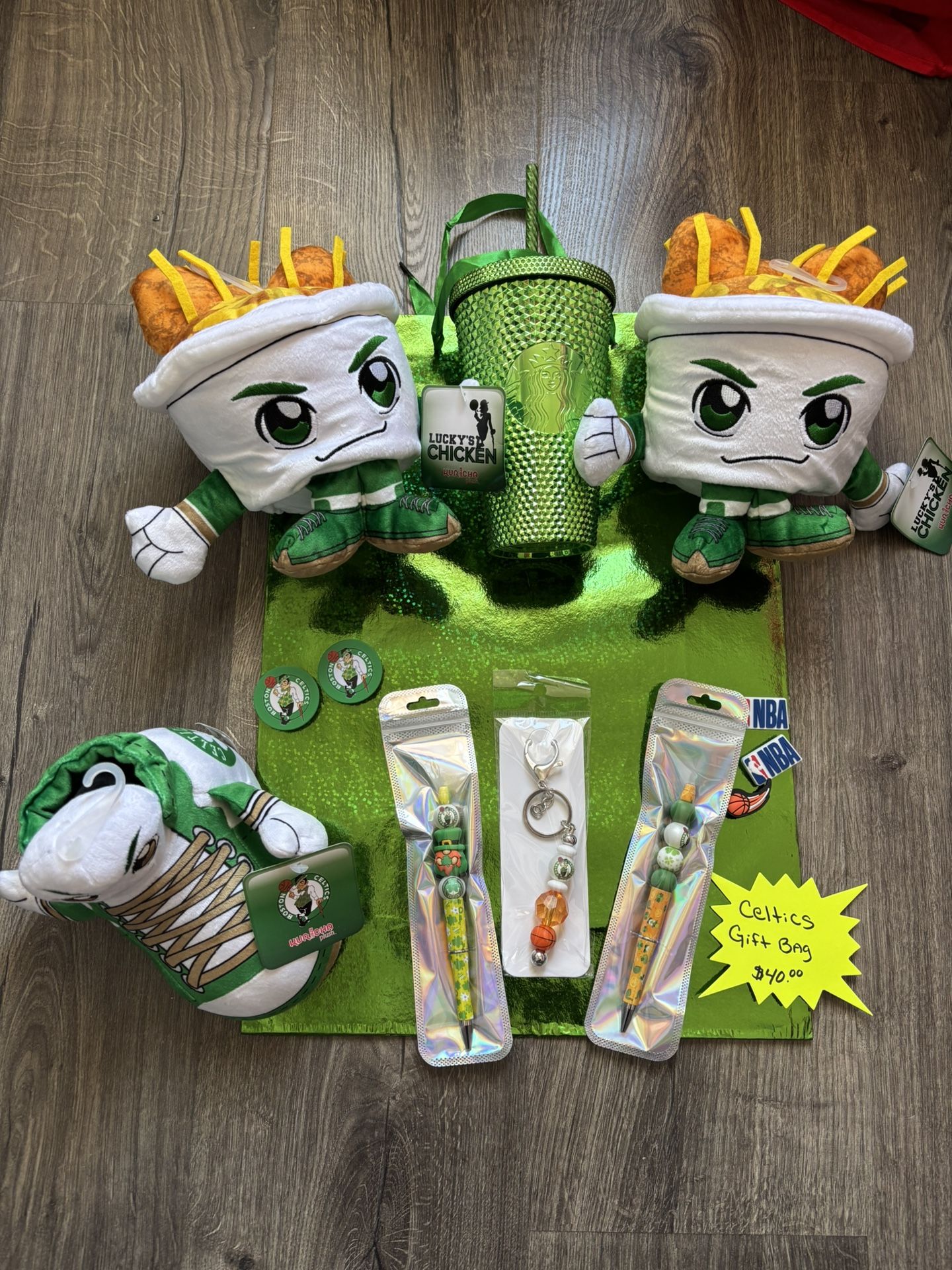 Celtics Basketball Gift Bag (NEW w TAGS)