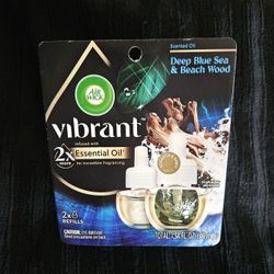 $5 Each (2 Available) Air Wick Vibrant Scent Warmer Plugin Deep Blue Sea & Beach Wood Two Refills 