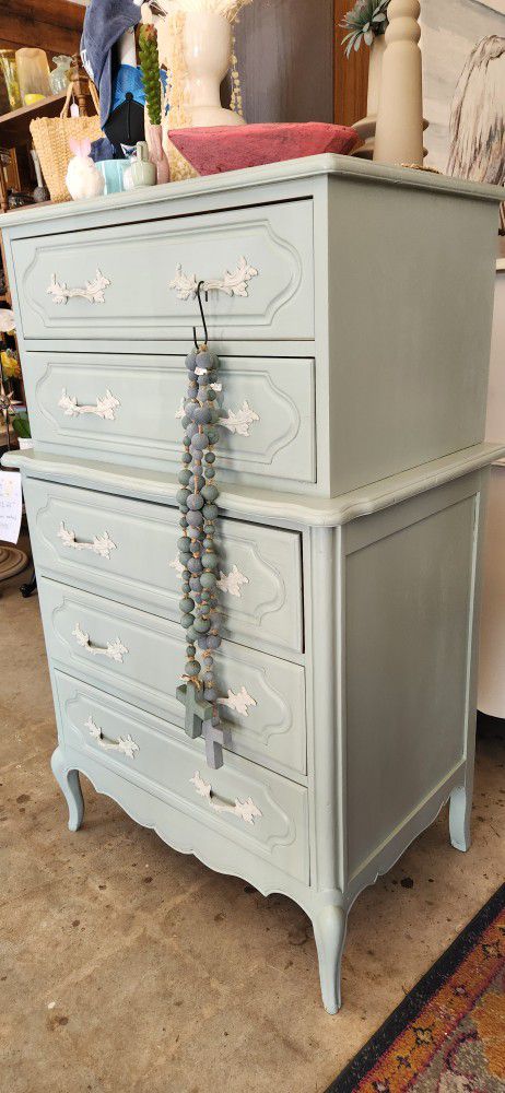 Dresser French Provincial Style