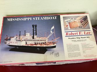 Vintage Robert E Lee Mississippi Steamboat Model Kit