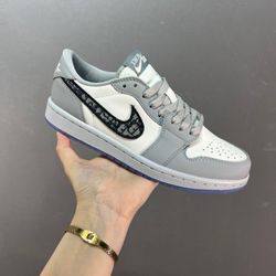 Jordan 1 Low Dior 52