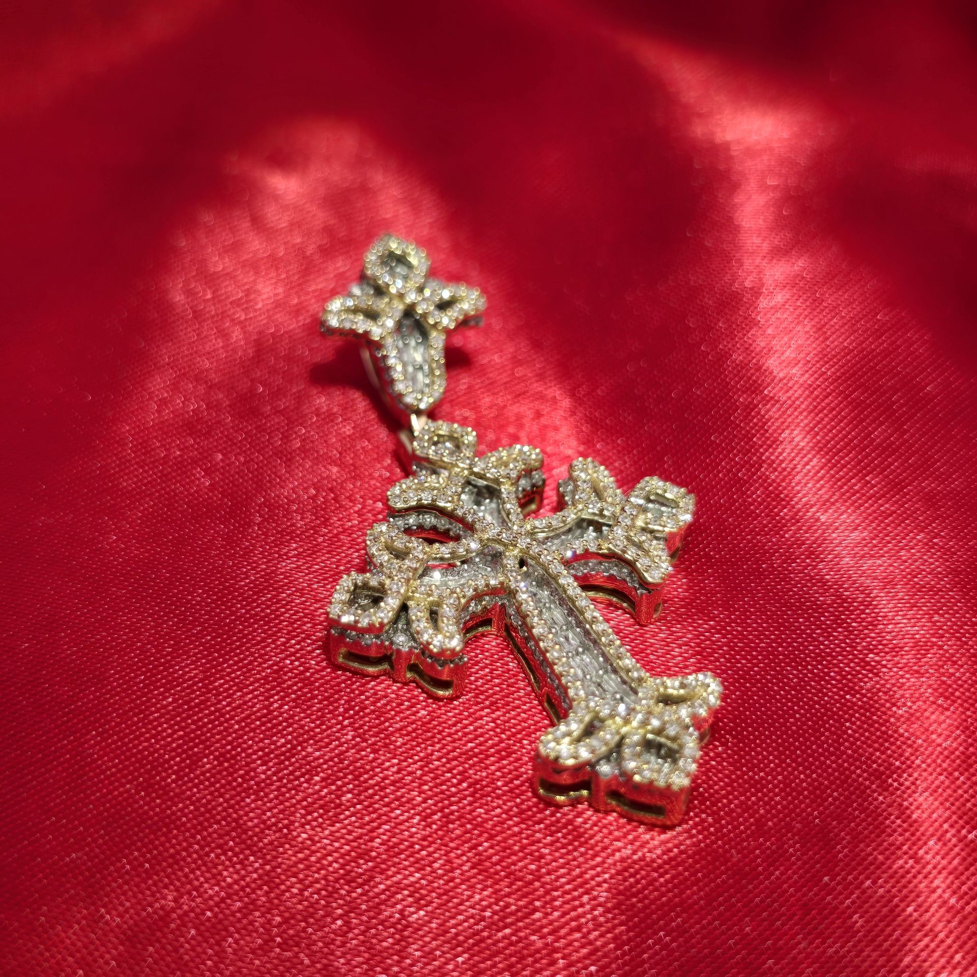 10k Yellow Gold Diamond Flower Cross Pendant 1.15 ctw