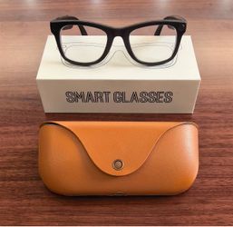 Ai Smart Glasses (Transitional Lenses) with Case and Box