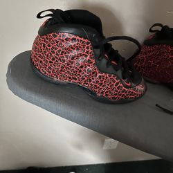 Red And Black Posite 