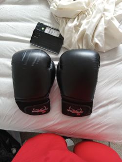 Boxing gloves