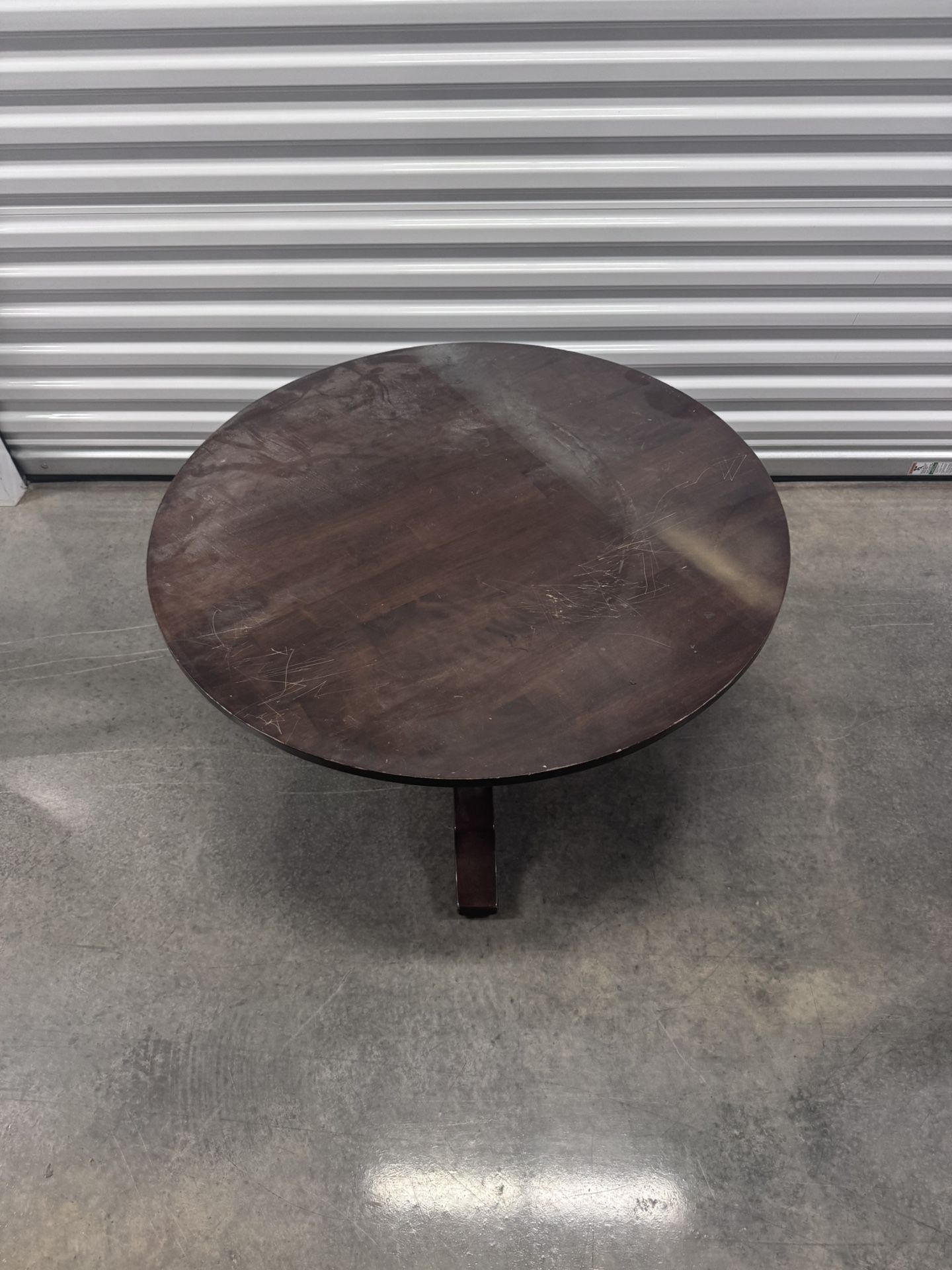 Large Round Coffee Table *PRICE JUST REDUCED*