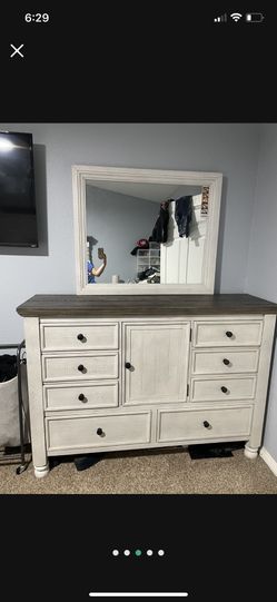 Ashley’s Furniture