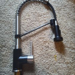 Kraus Bolden Commercial Touchless Faucet