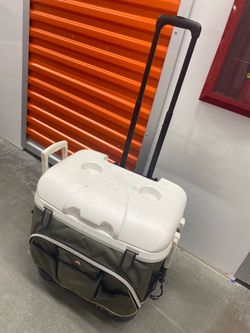 Rolling cooler