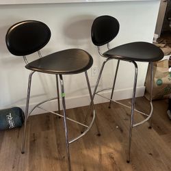 2 Bar Stools