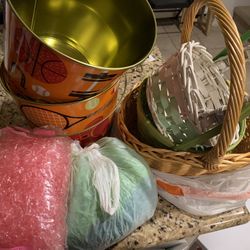 EASTER BUNDLE SEE PICE ALL BRAND NEW