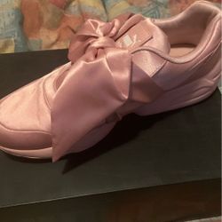 Fenty Puma’s Woman’s