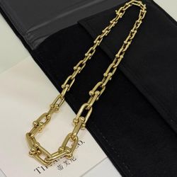 horse hoof clasp necklace