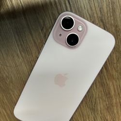 iPhone 15 