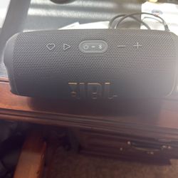 JBL Charge 5 Portable Speaker