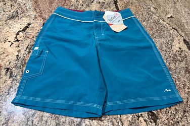 NEW NWT L L BEAN WOMEN’S SIZE 6 BOARD SHORTS, TEFLON HT inseam is 7.5 inches