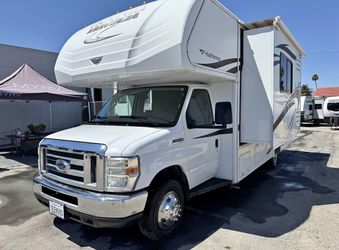 2014 Fleetwood Tioga Montará 25K