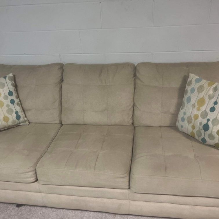 Couch Loveseat 