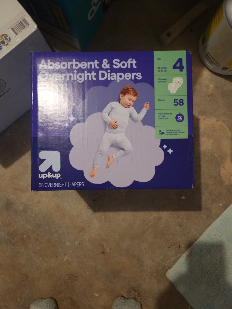 Up & Up Night Time Diapers Size 4 W Wipes