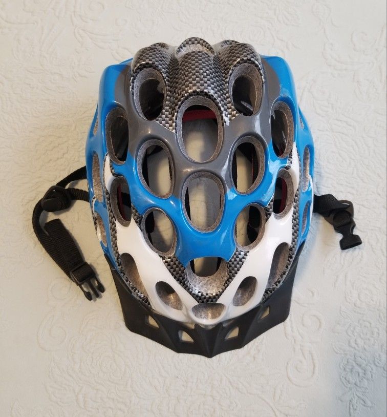 Bike helmet adult Size L - includes combo bike lock
