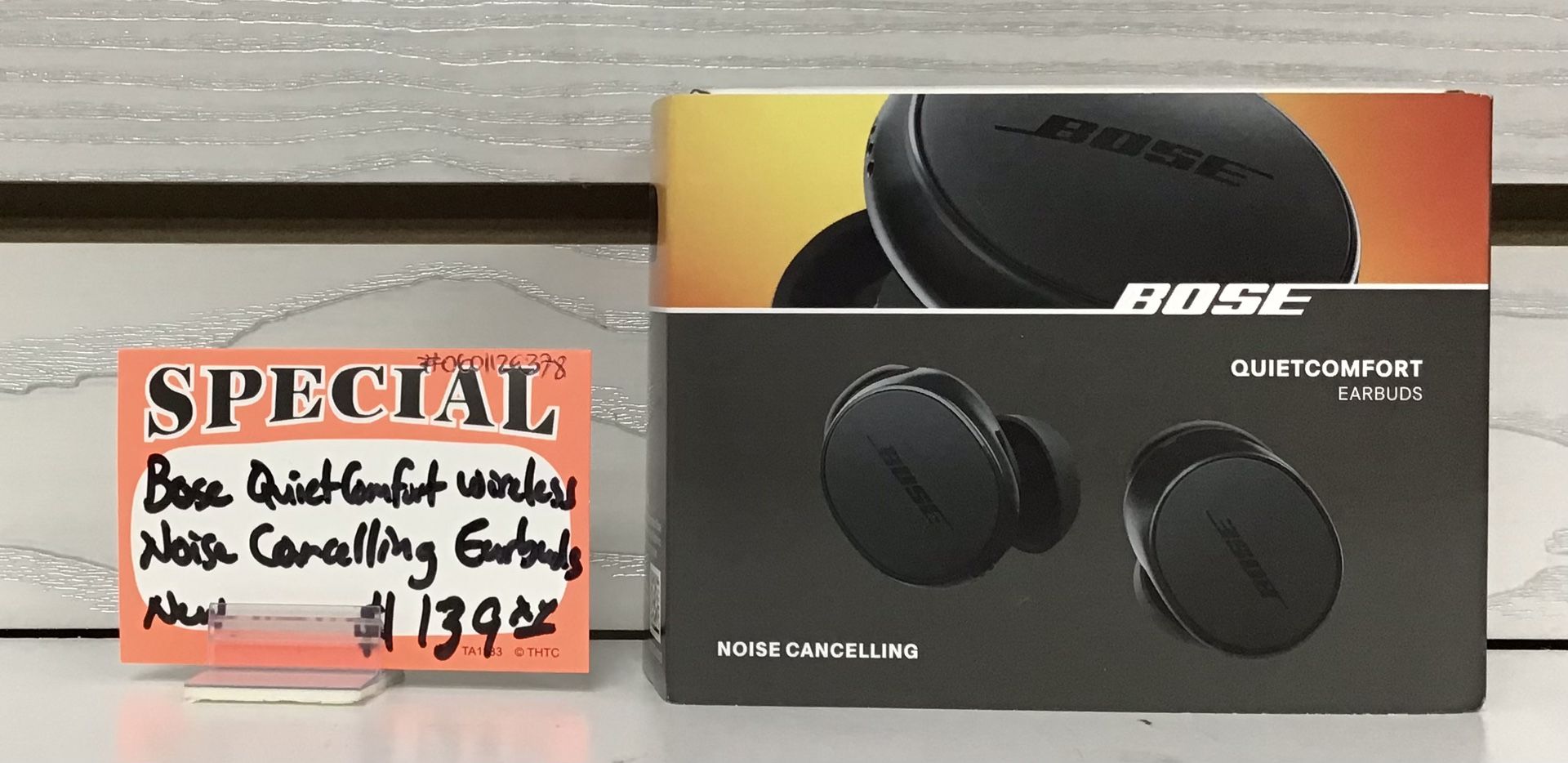 Bose Quietcomfort Noise Cancelling Earbuds New