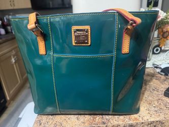 Dooney & Bourke Bag