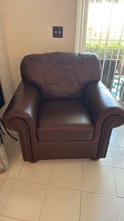 Haverty’s sofa chair