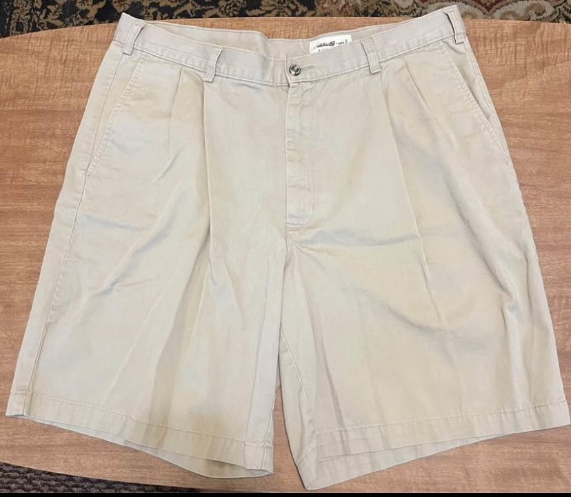 eddie bauer men’s pleated shorts size 38