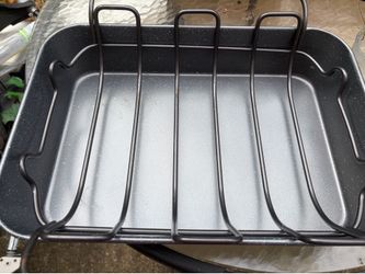 Metal pan with removable rack. New