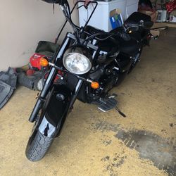 2015 Suzuki Boulevard C90 BOSS($7500 OBO)
