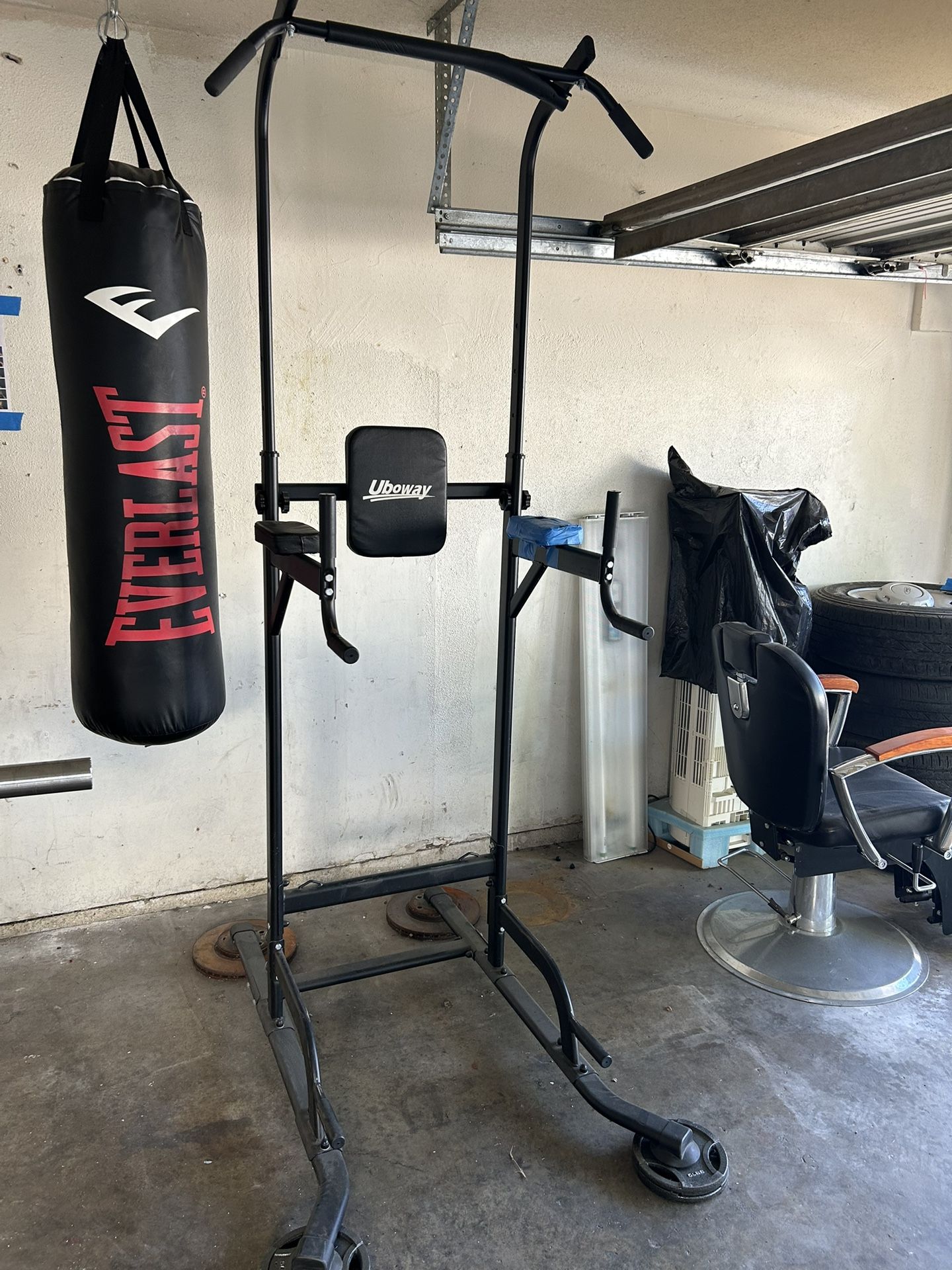 Pull up and dip bar push-up station $50
