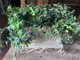 Artificial IV plant in ceramic and wire rectangular planter