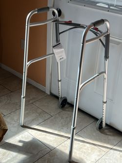 Deluxe Folding Walker