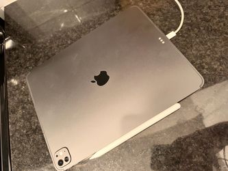 M5 iPad Pro 13- in 256 gig