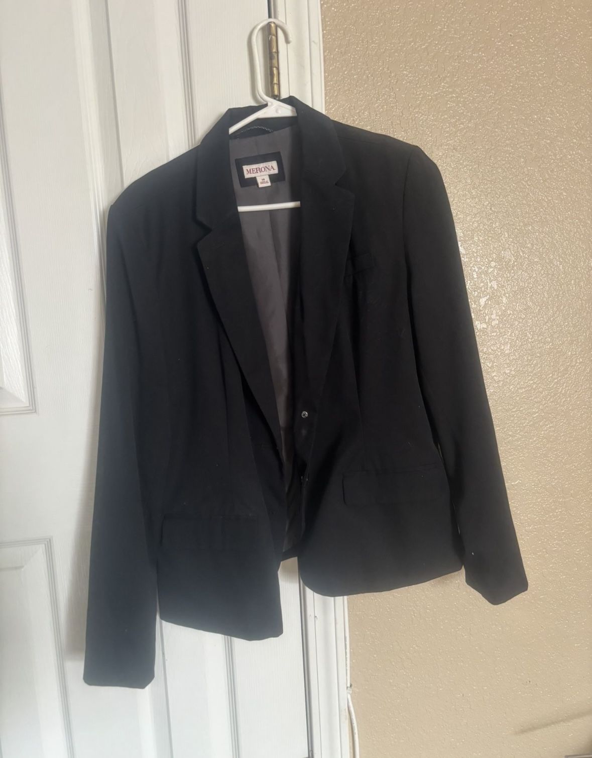 Blazer Black Size 14