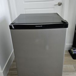 Frigidaire 4.5 Cu. Ft. Mini Fridge with Top Freezer
