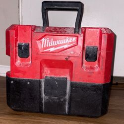 Milwaukee Vacuum 