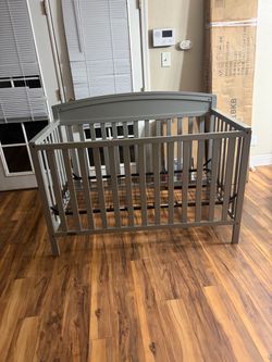 Baby crib