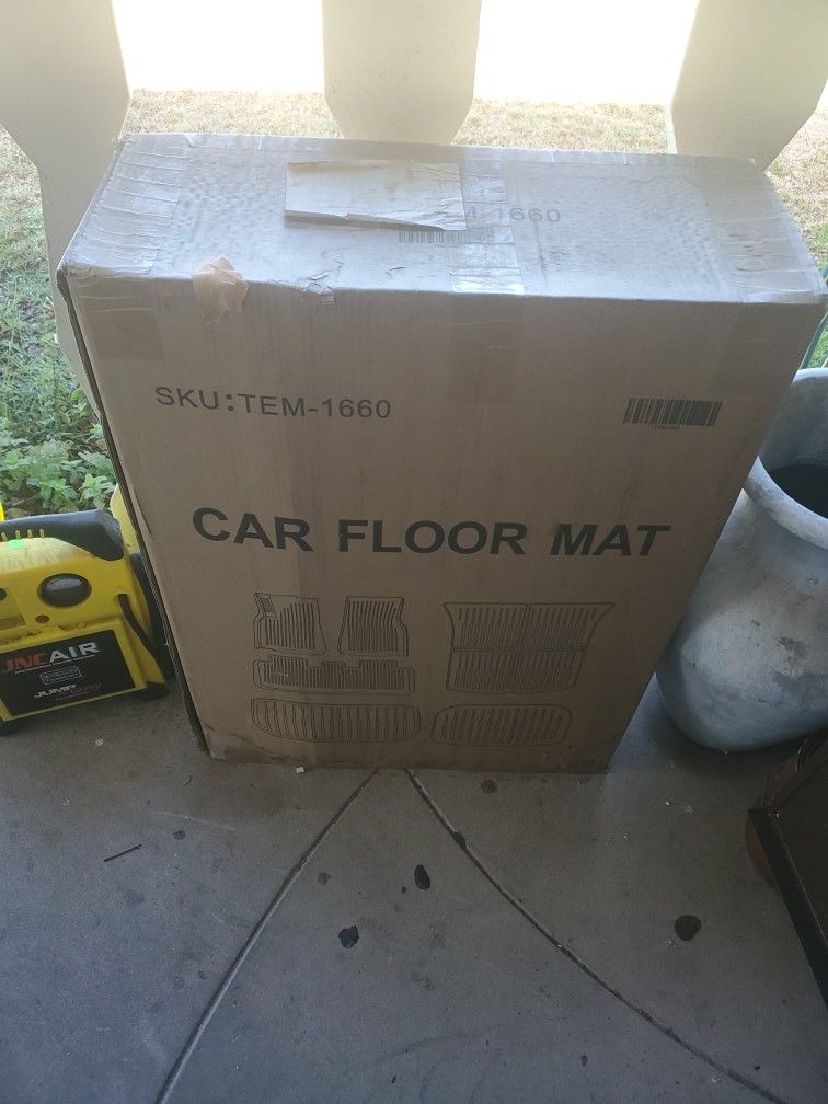 2024 Tsla Model Y Floor Mats