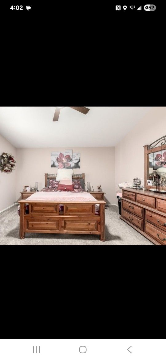 Queen Bedroom Set