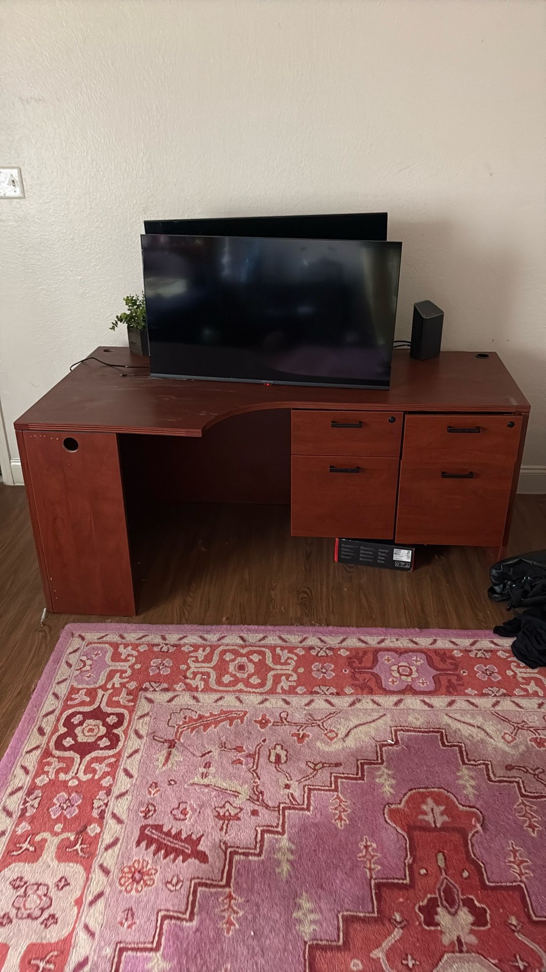 Dresser / Desk