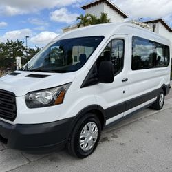 2019 Ford Transit Passenger 350 XLT