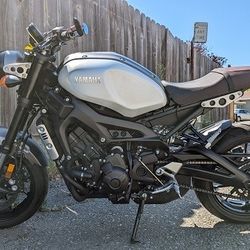2016 YAMAHA XSR 900 ABS Clean Title Motorcycle 